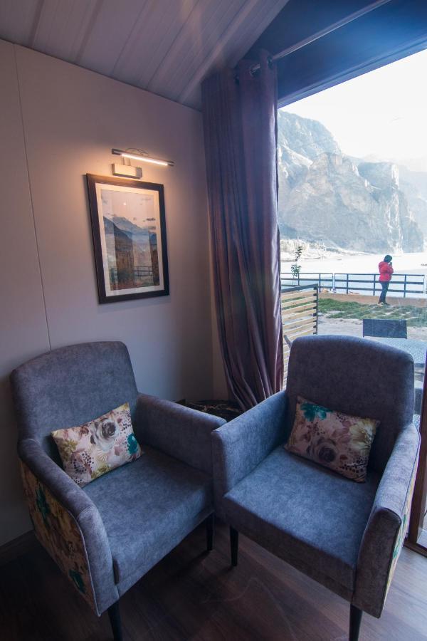 Horizon Resort Attabad Lake Hunza Karimabad  Exterior photo