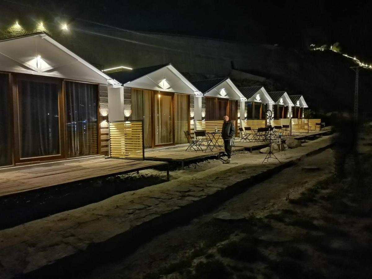 Horizon Resort Attabad Lake Hunza Karimabad  Exterior photo